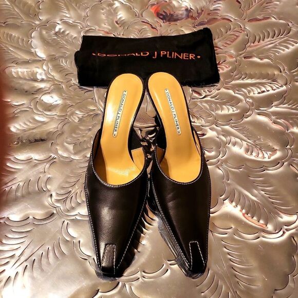 Black authentic Donald j pliner  heeled mules! Size 8 N - Picture 2 of 8